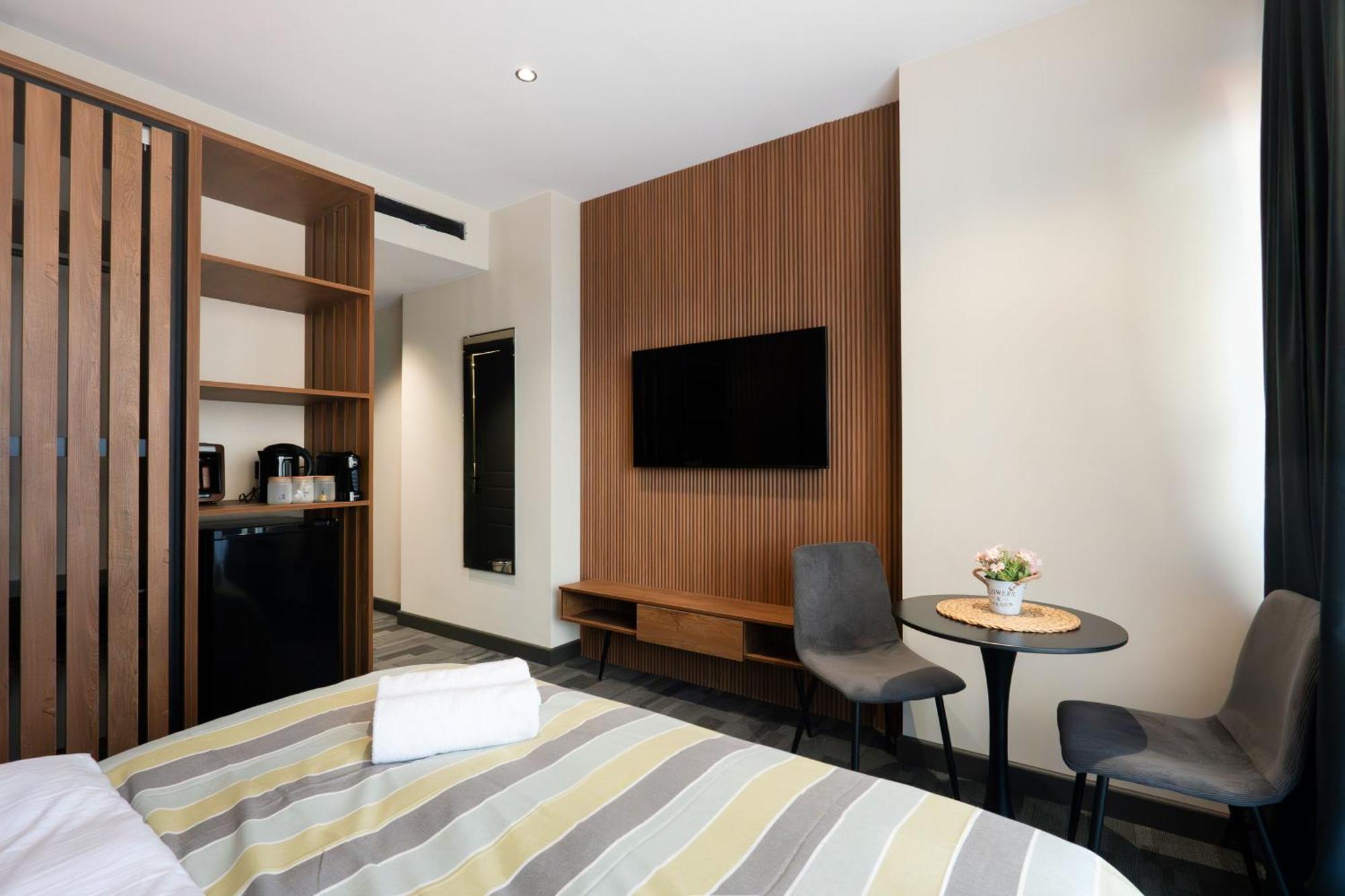Nova Luxe Hotel & Residences Батумі Екстер'єр фото