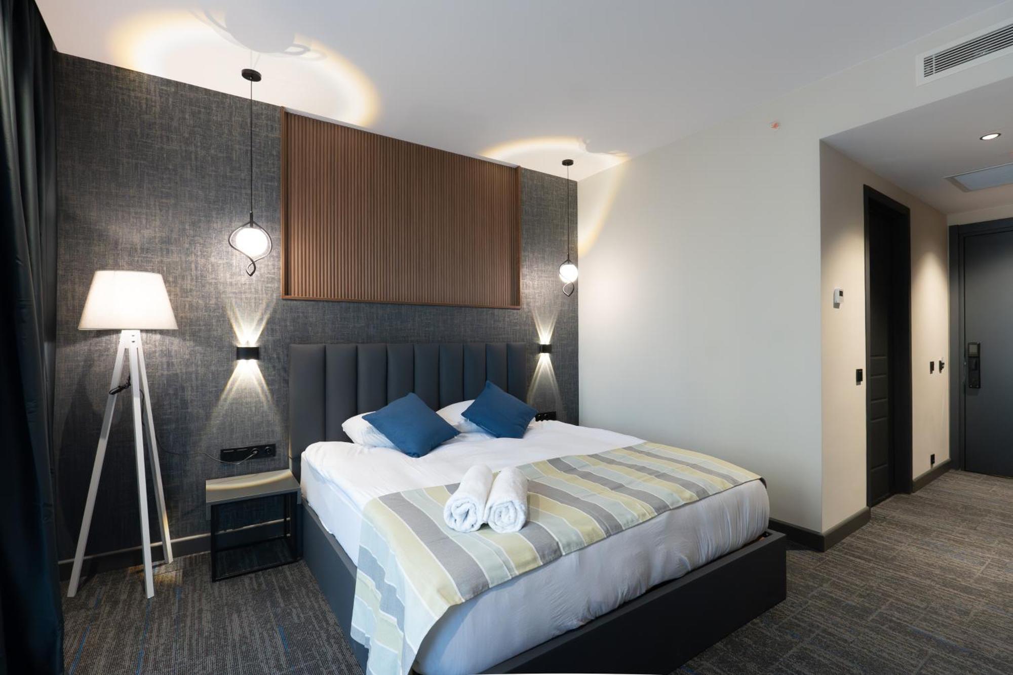 Nova Luxe Hotel & Residences Батумі Екстер'єр фото