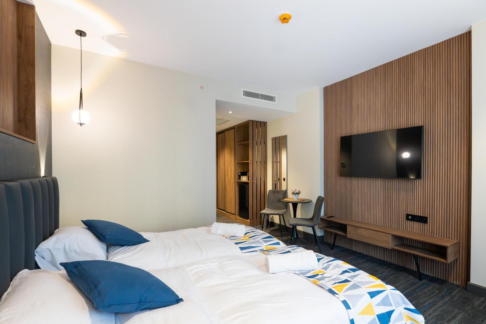 Nova Luxe Hotel & Residences Батумі Екстер'єр фото