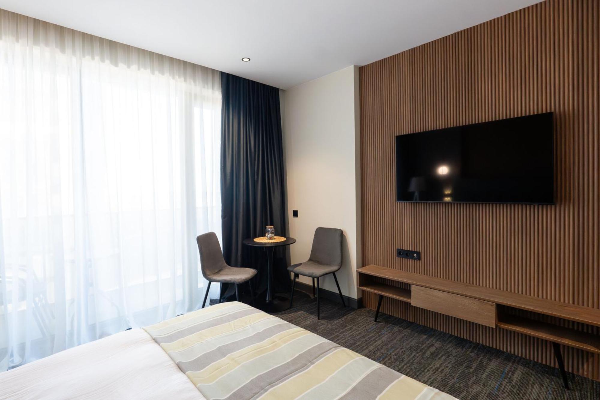 Nova Luxe Hotel & Residences Батумі Номер фото