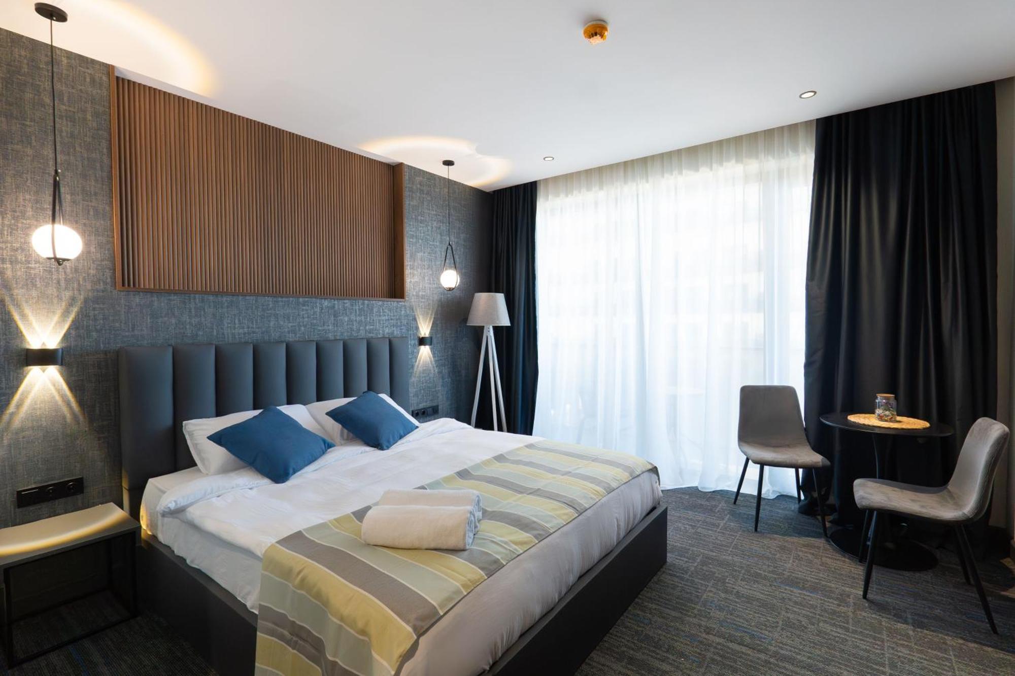 Nova Luxe Hotel & Residences Батумі Екстер'єр фото