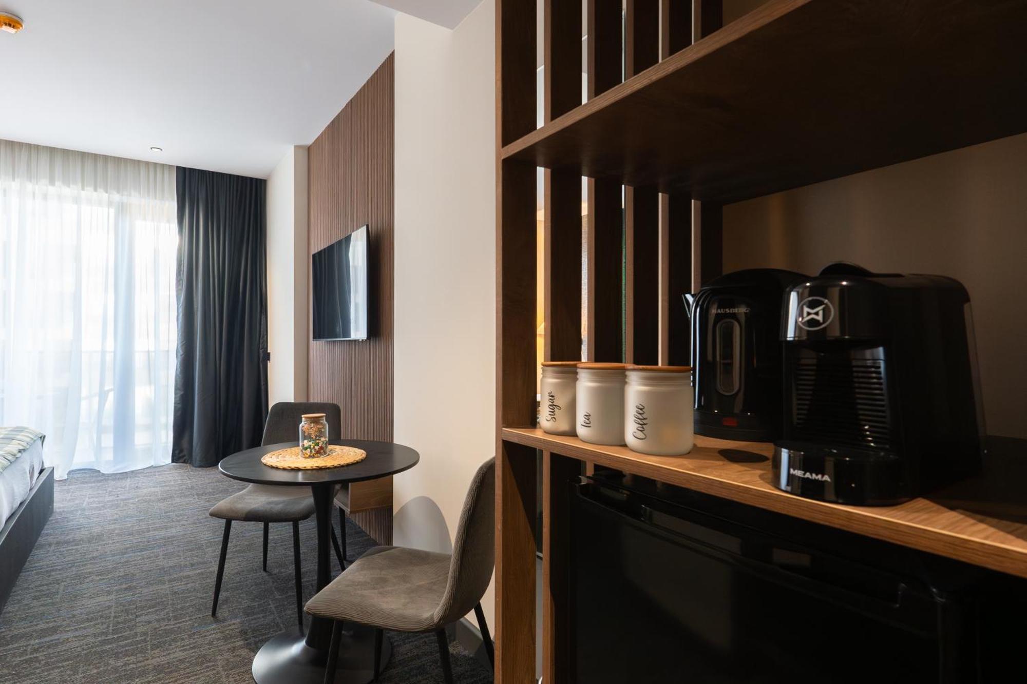 Nova Luxe Hotel & Residences Батумі Екстер'єр фото