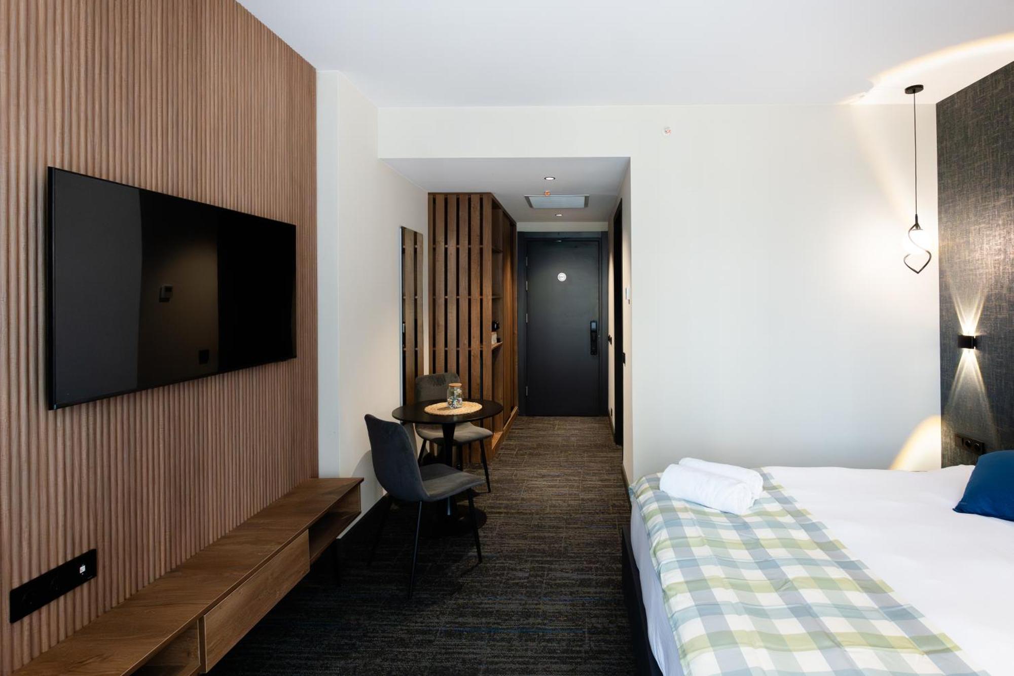 Nova Luxe Hotel & Residences Батумі Номер фото
