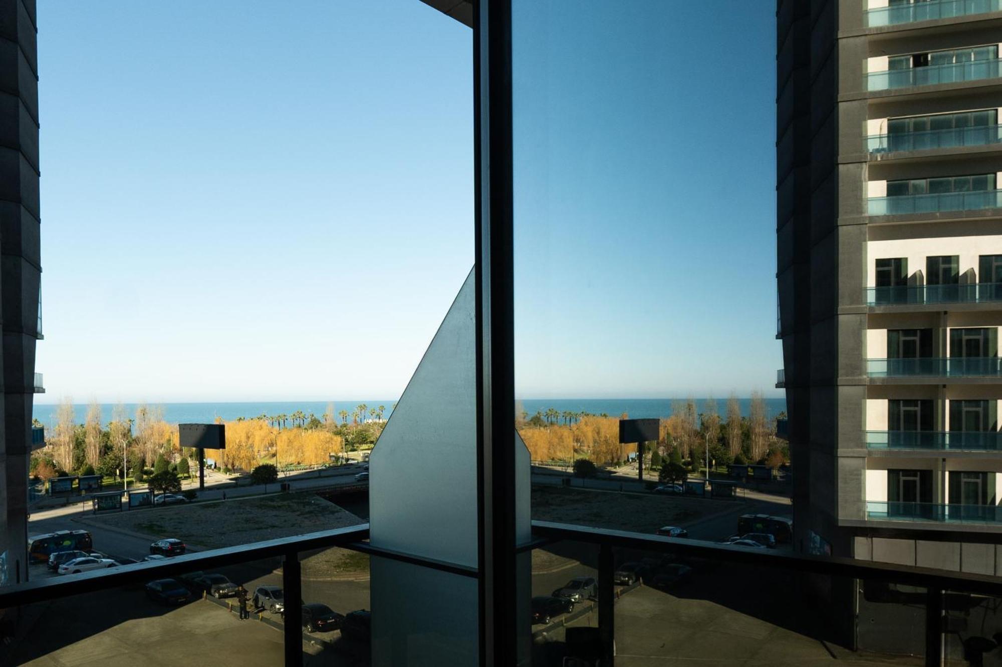 Nova Luxe Hotel & Residences Батумі Екстер'єр фото