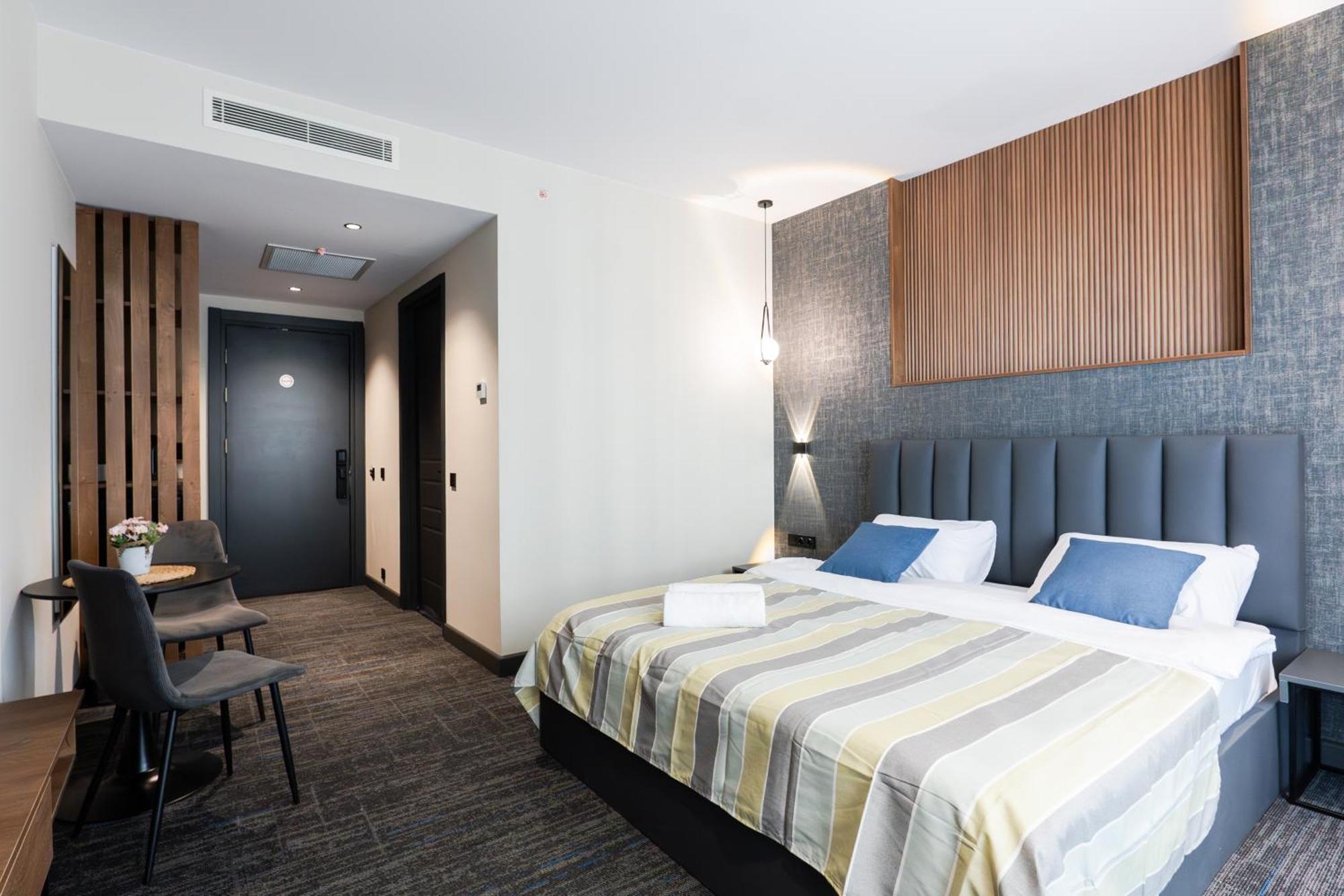 Nova Luxe Hotel & Residences Батумі Екстер'єр фото