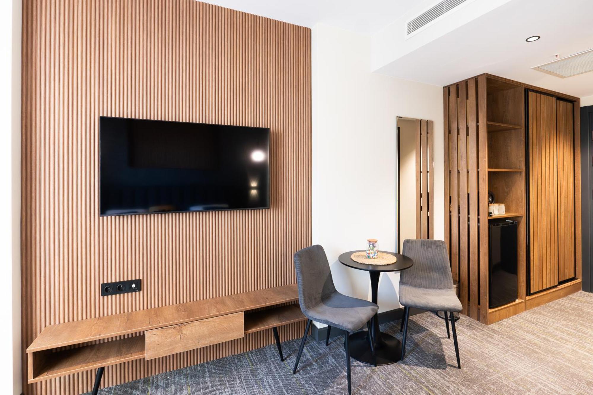 Nova Luxe Hotel & Residences Батумі Екстер'єр фото