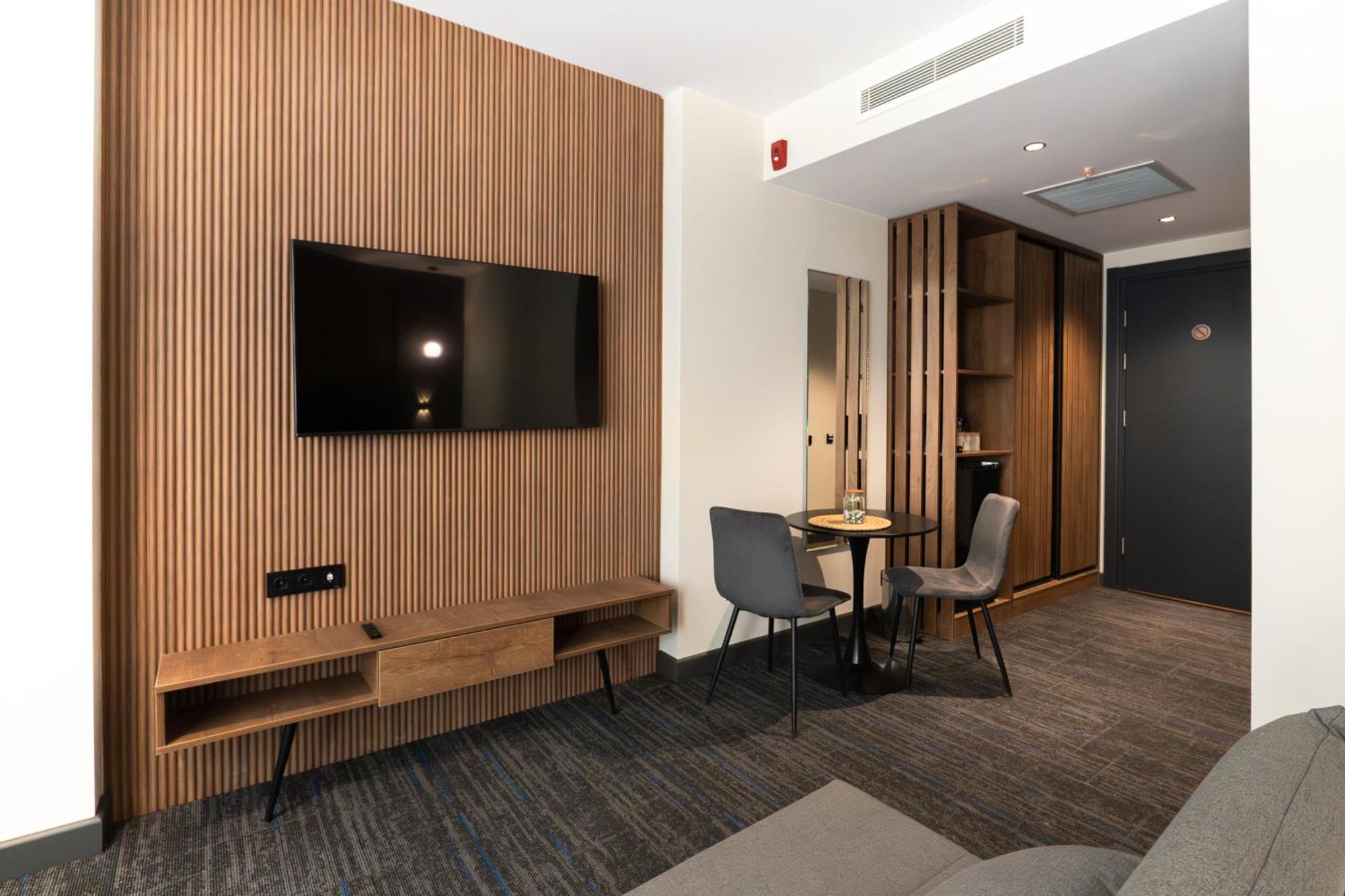 Nova Luxe Hotel & Residences Батумі Екстер'єр фото