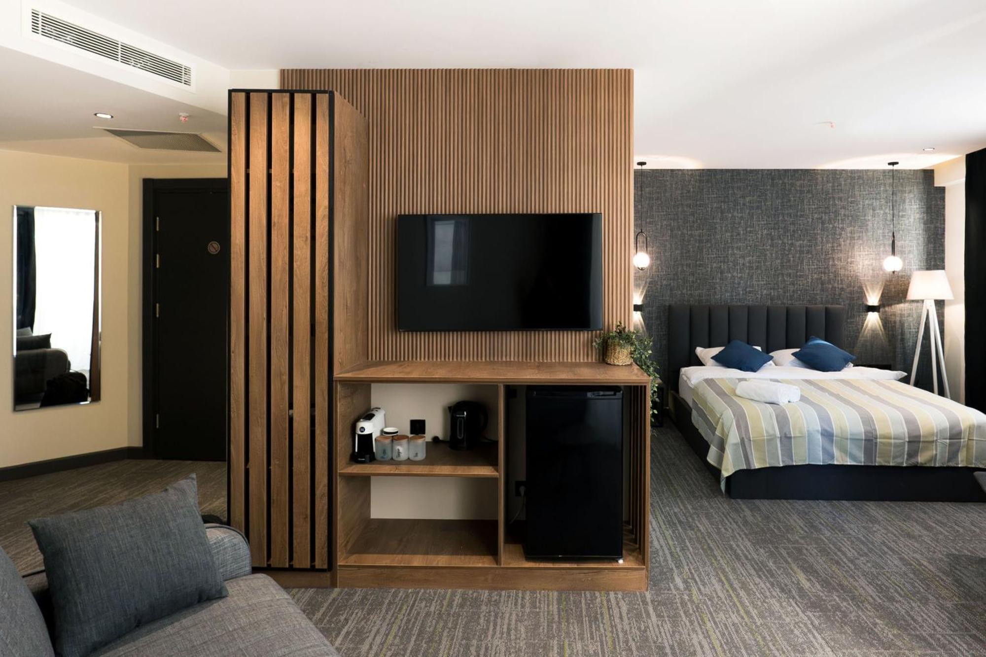 Nova Luxe Hotel & Residences Батумі Екстер'єр фото