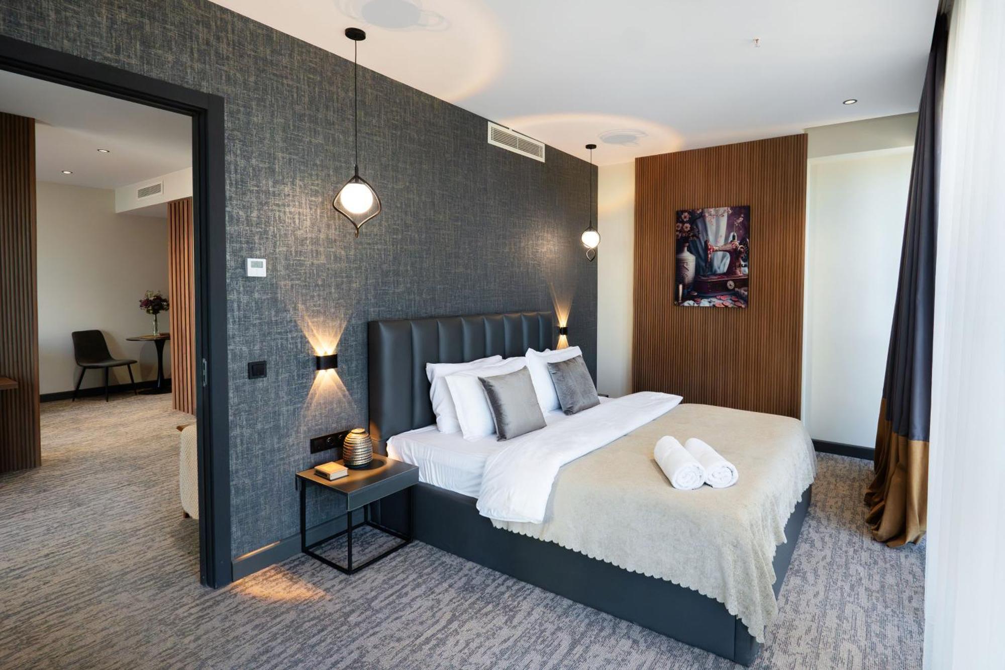 Nova Luxe Hotel & Residences Батумі Екстер'єр фото