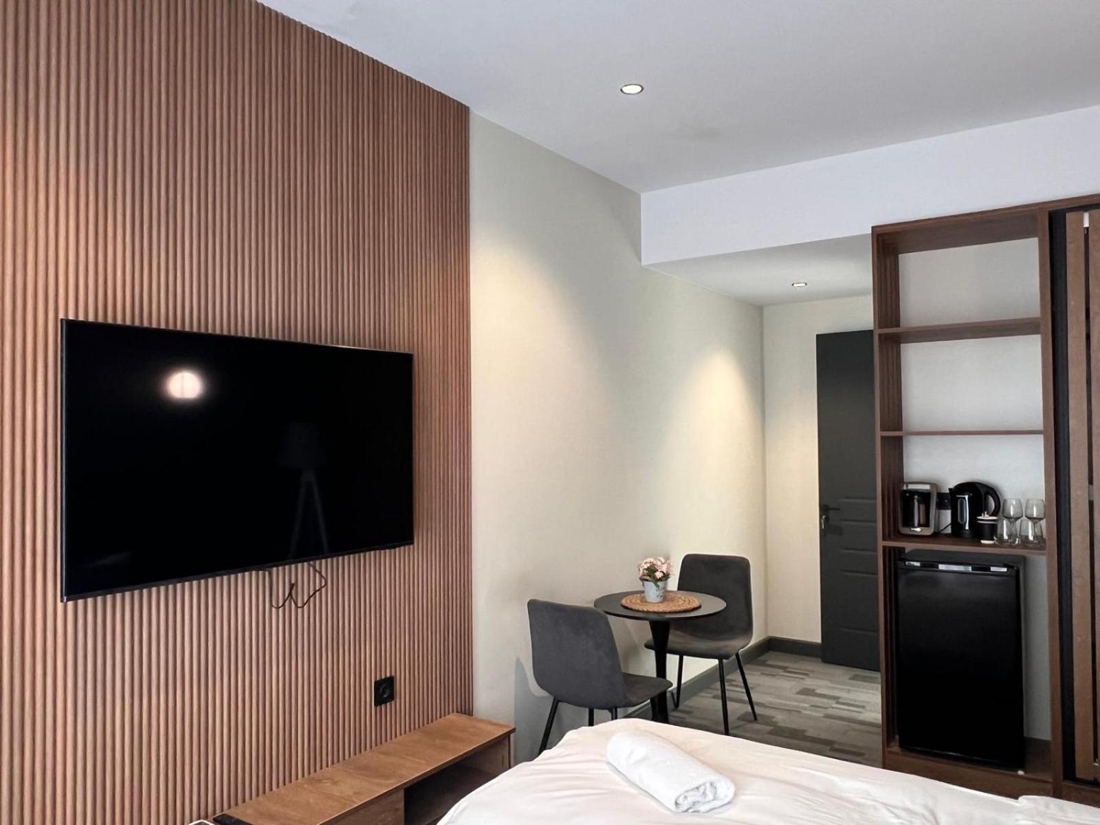 Nova Luxe Hotel & Residences Батумі Екстер'єр фото